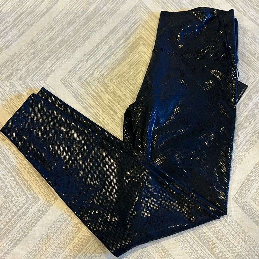 Wear it to Heart (WITH) Women’s High Waist Blue Black w Viper Foil Leggings - L